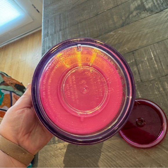 Starbucks 2022 Holiday ‘Woodland Lace Color Change" Pink Tumbler 24oz Venti - Picture 5 of 5